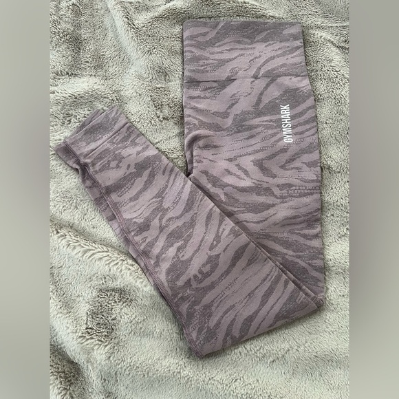 Gymshark Adapt Animal Seamless Leggings - Picture 2 of 10